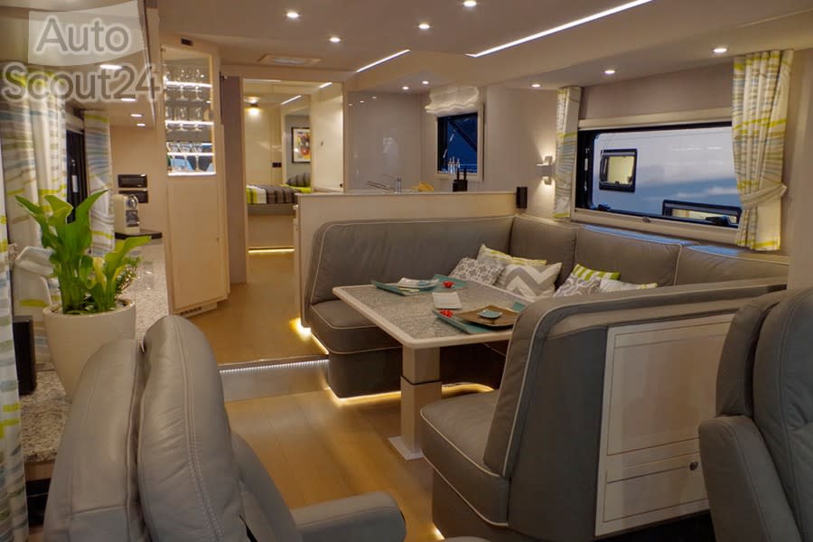 Volknermobil-Performance-Motorhome-10.jpg