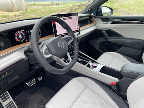 Editorial 2025 volkswagen tiguan fd pb 250516 12