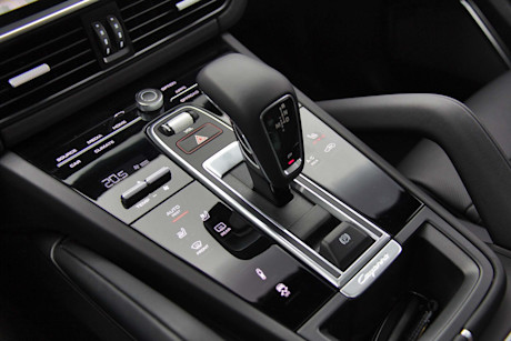 Editorial 2020 porsche caynne coupe s 20 dw