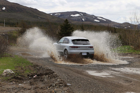 Editorial 2019 porsche macan s 24 ts