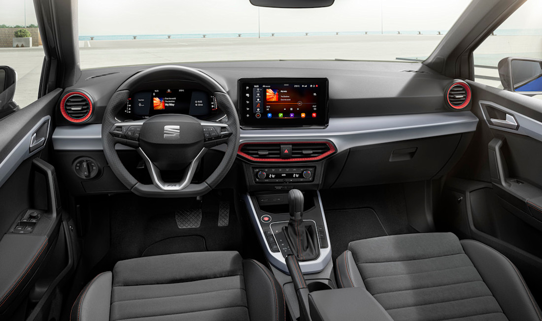 AS24 Seat Arona dashboard