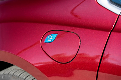 Editorial 2021 chrysler pacifica hybrid pinnacle 16 bm