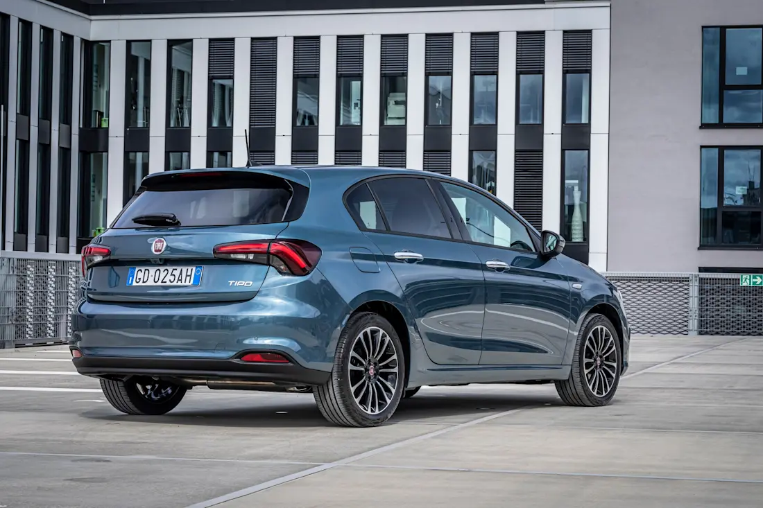 fiat tipo hatchback 41