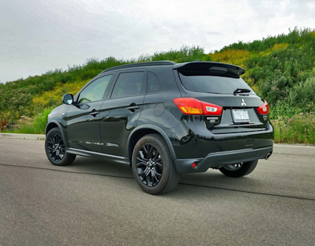 Editorial 2017 mitsubishi rvr black edition 04 sg