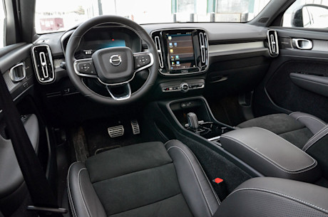 Volvo XC40 Recharge 2021 : essai routier Body Image