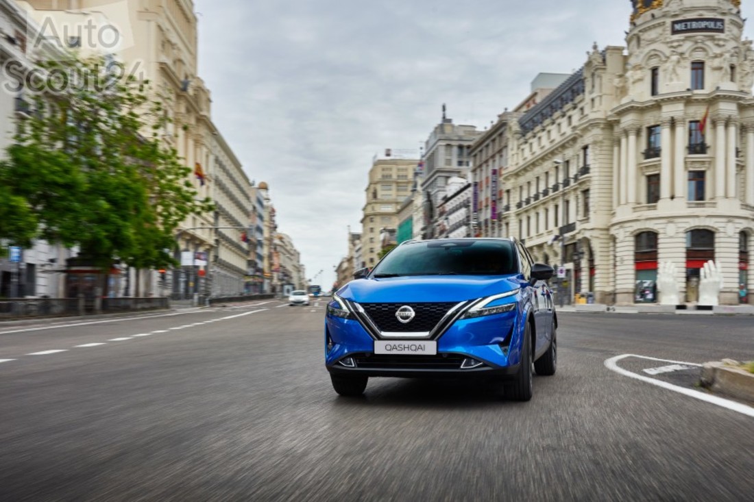 Nissan_QQ_Spain_Delivery_Low_015 (1).jpg