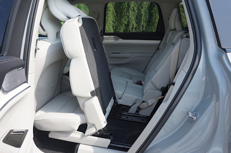 2025 Volvo EX90 Review + Video Body Image
