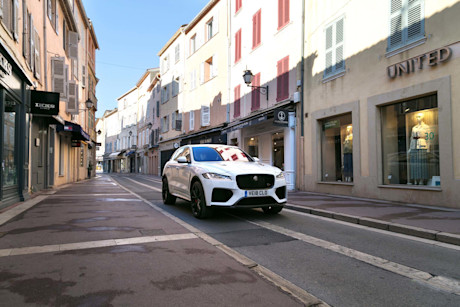 Editorial 2020 jaguar f pace svr 09 jw