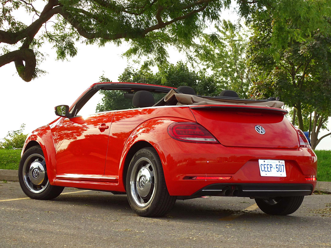 Editorial 2018 volkswagen convertible coast edition 09 jb