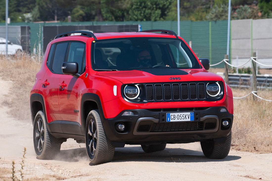 jeep-renegade-4xe (6).jpg