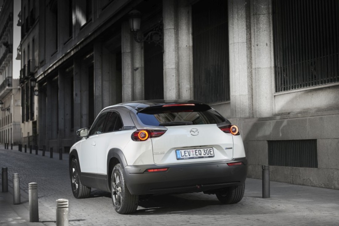 mazda-mx-30 (30).jpg