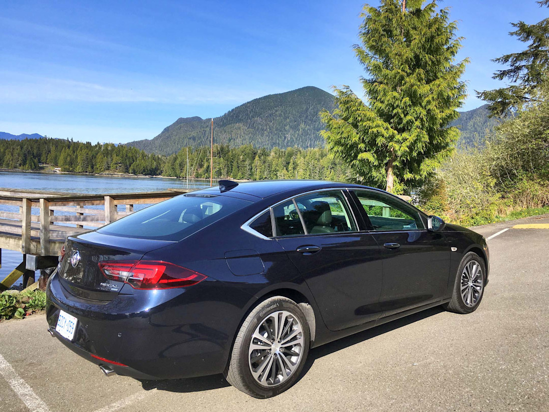 Editorial 2019 buick regal sportback 05 sb