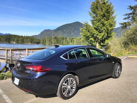 Editorial 2019 buick regal sportback 05 sb