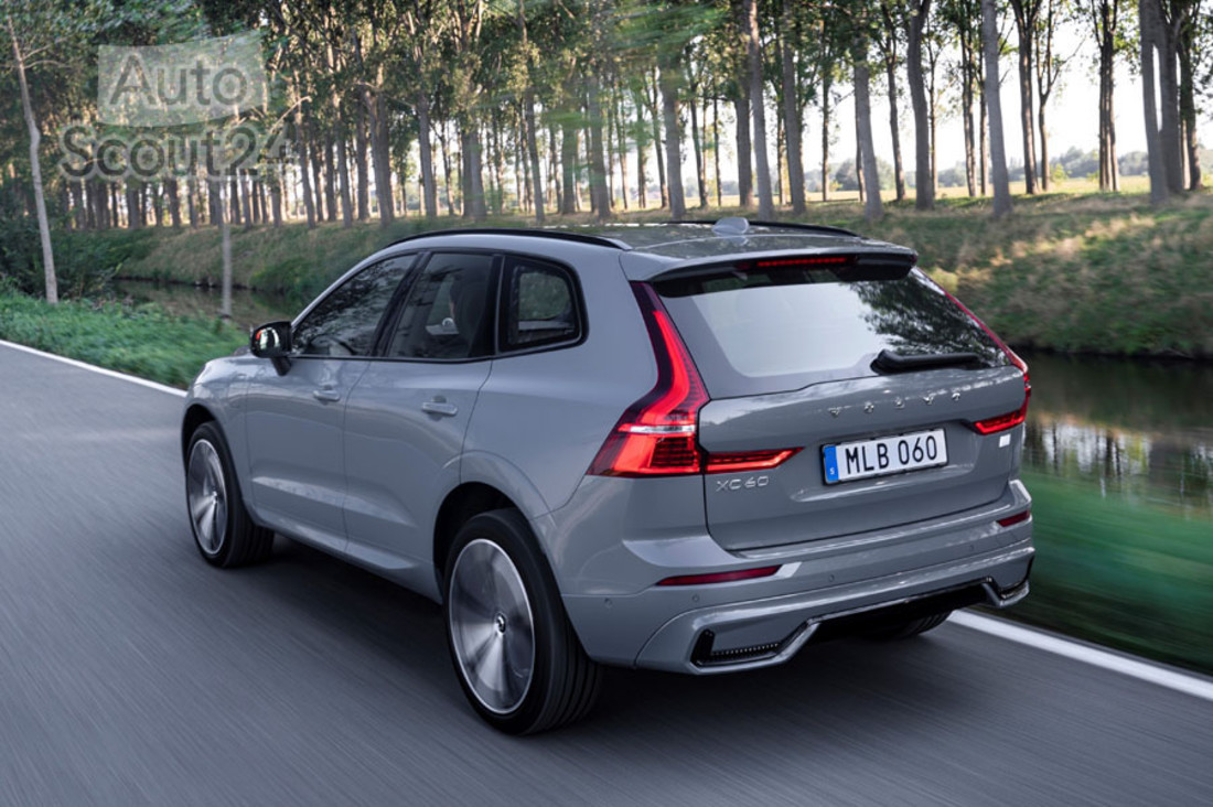 Volvo SUV recharge 07.jpg