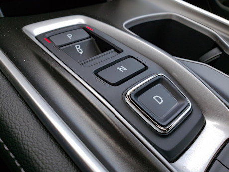Editorial 2021 honda accord hybrid touring 21 sw