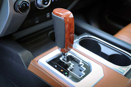 Editorial 2017 toyota tundra 4x4 crewmax platinum 20 ts