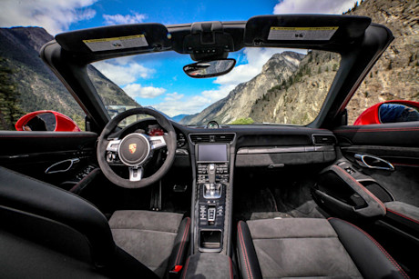 Editorial 2015 porsche 911 carrera4 cabriolet gts bm 19