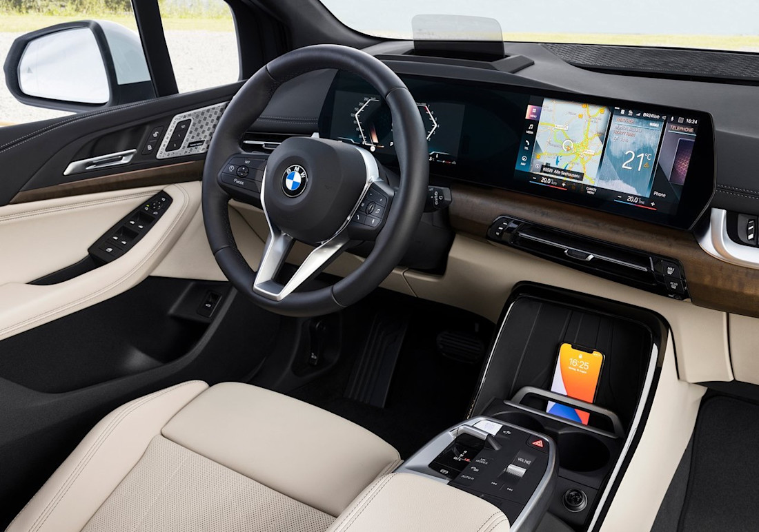 BMW-2-Series Active Tourer-2022 interior