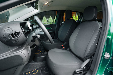 Renault-twingo-e-tech-electric-2026_Vordersitze