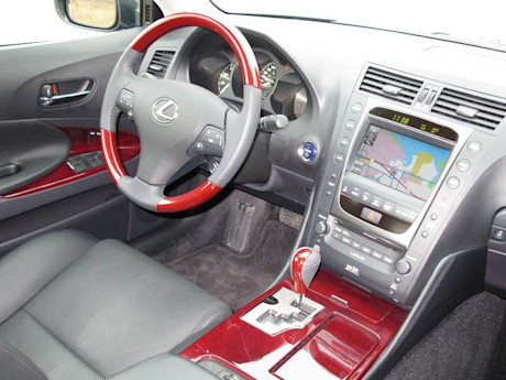 Editorial 2010 lexus gsh jm 009 8368