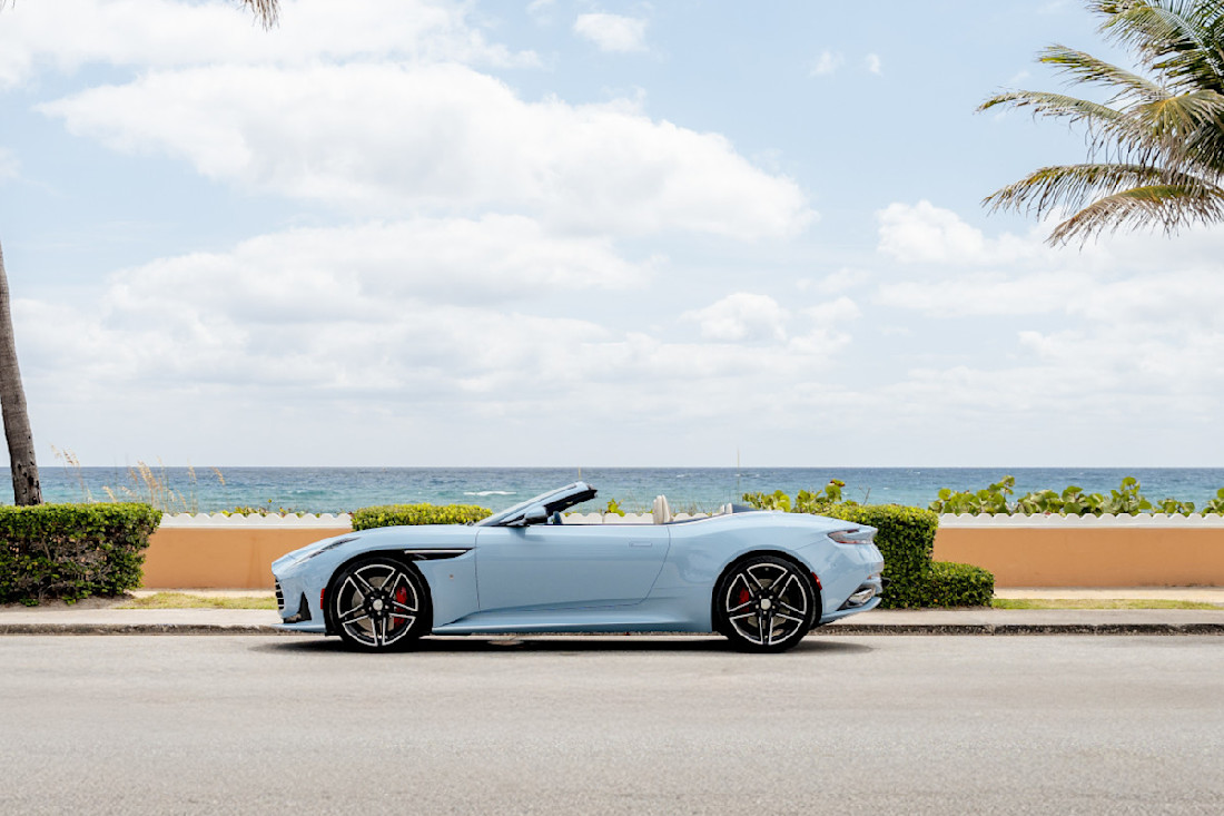 Aston Martin DB12 Volante - Palm Beach Edition 2.jpg