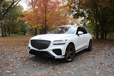 Genesis GV70 3.5T Sport Plus 2025 : essai routier Body Image