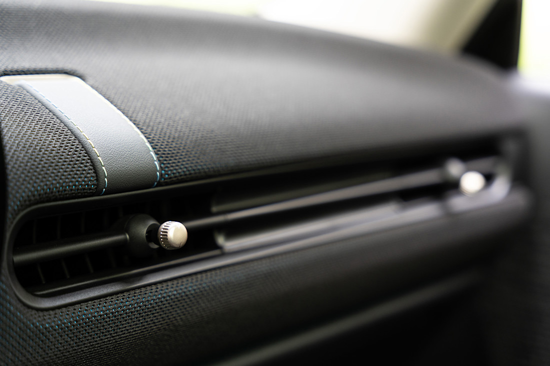 2026 Mini Cooper C - TD - JW - 260930 - 18.jpg