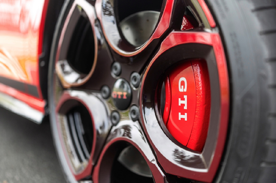 vw-golf-gti-edition-50 (6).jpg