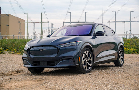 Editorial 2021 ford mustang mach e premium awd 05 di