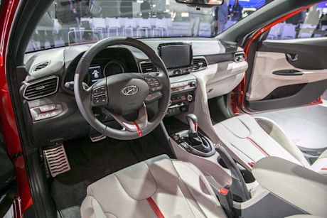 Editorial 2019 hyundai veloster 03 jw