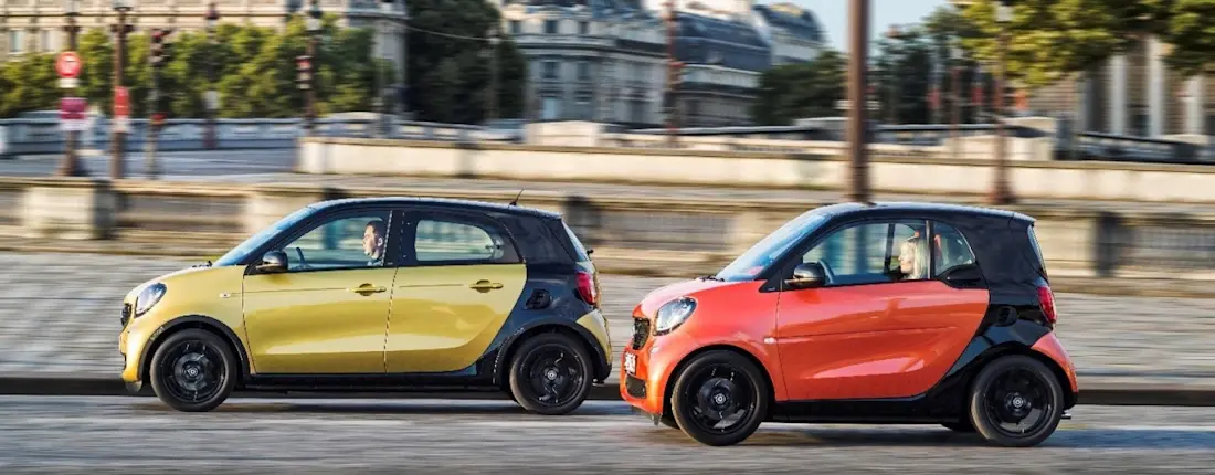 Den Smart gibt es in unterschiedlichen Größen: Forfour für vier Personen, sowie den Zweisitzer Fortwo.  Den Smart gibt es in unterschiedlichen Größen: Forfour für vier Personen, sowie den Zweisitzer Fortwo.