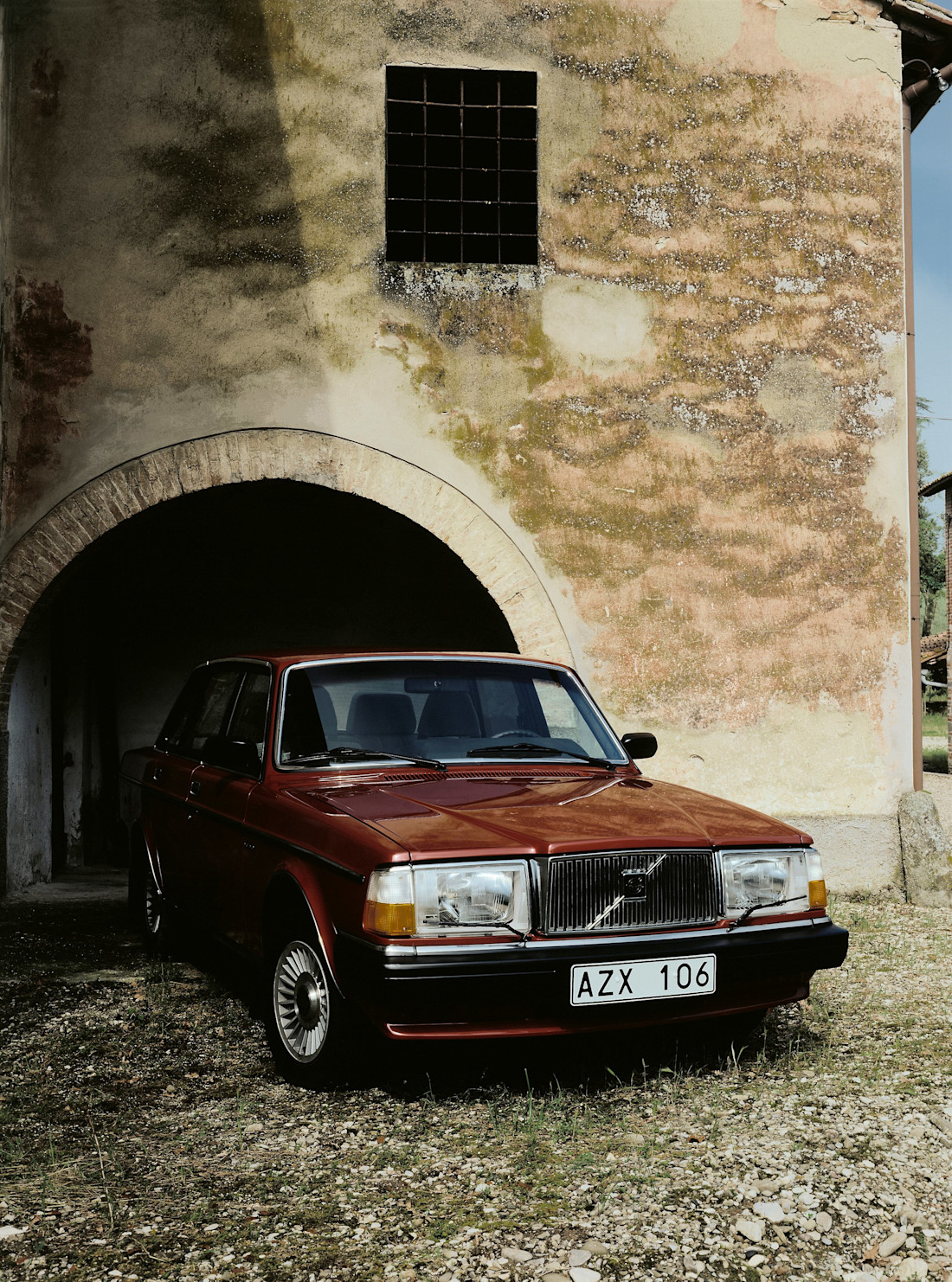 6122_Volvo_264_GLE