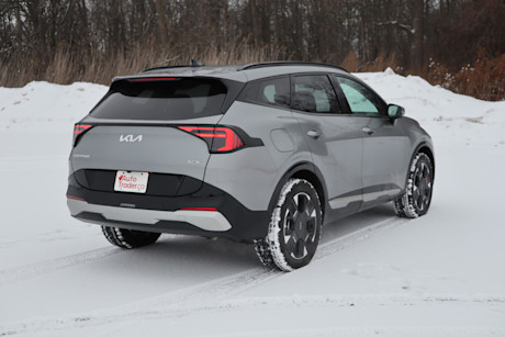 2026 Kia Sportage PHEV Review Image