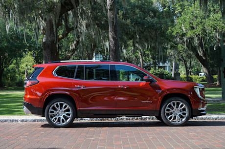 Editorial 2024 gmc acadia fd jv 240613 7