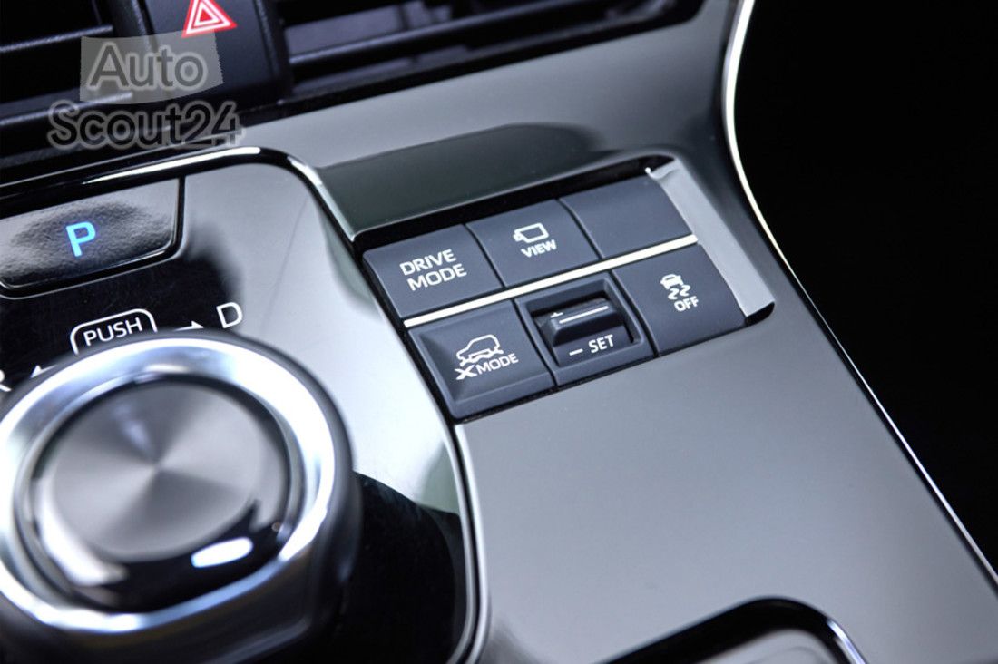 Subaru Solterra_interior (22).jpg