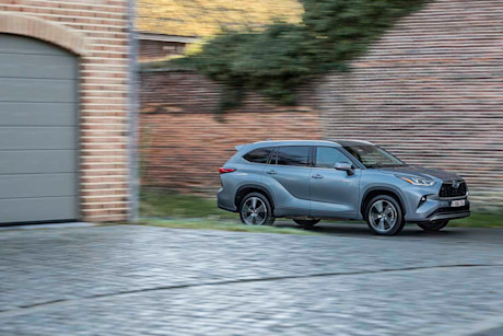 Test Toyota Highlander 2021 banner