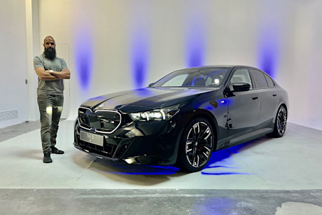BMW i5 Karam
