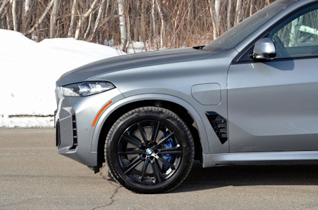BMW X5 xDrive50e 2024 : essai routier Image
