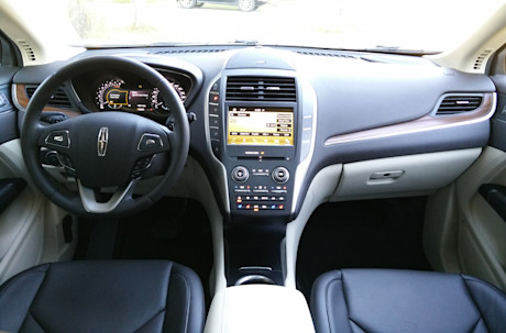Editorial 2015 lincoln mkc 11