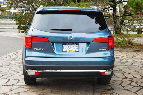 Editorial 2016 honda pilot touring awd sh 08