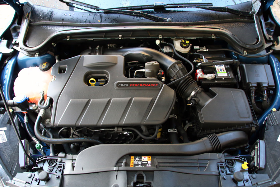 ford-focus-st-14.JPG