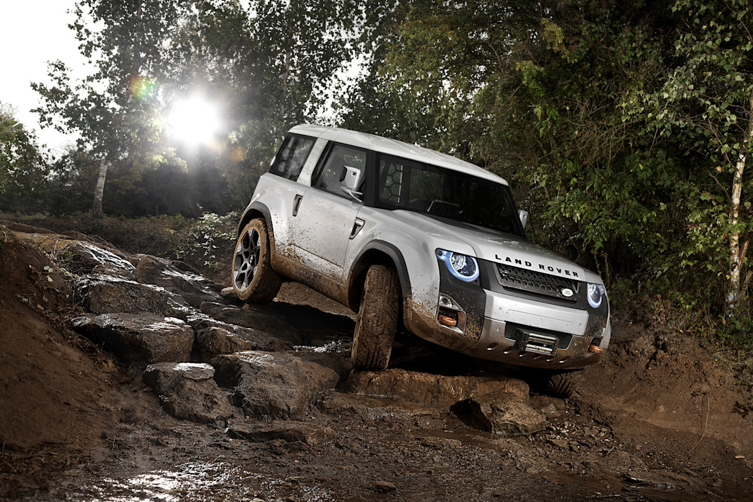landroverdc100concept2.jpg