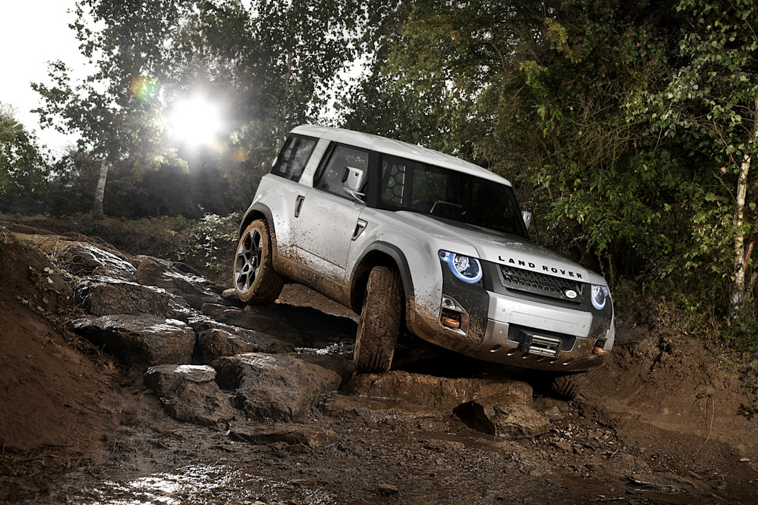 landroverdc100concept2.jpg