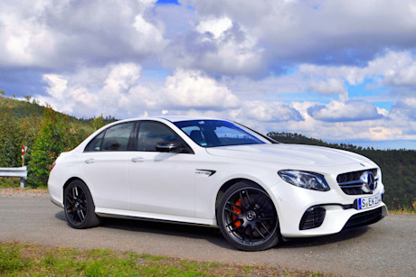 Editorial 2018 mercedes amg e 63 s 4maticplus 02 mb