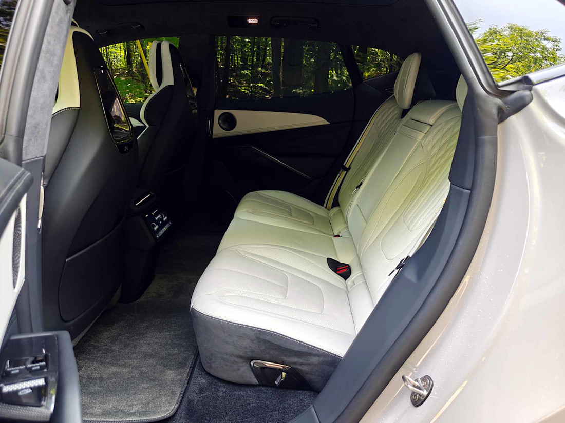 What do We Lose When Sports Cars Go Big - NF - BH - 260716 - 1.jpg