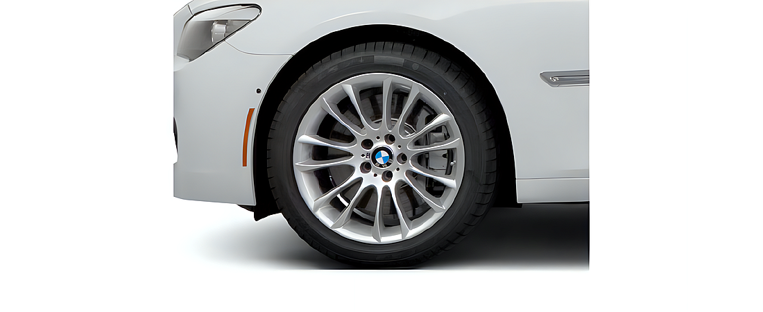 BMW 7 Series 2010 12