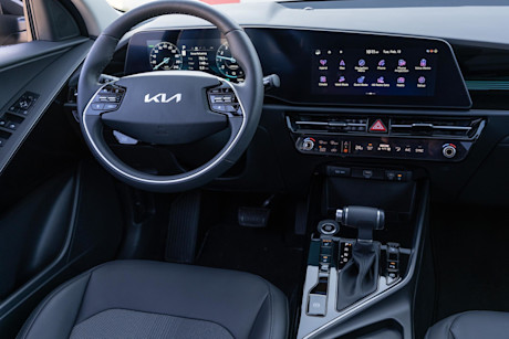 Editorial 2024 kia niro ex premium 240408 12 jw