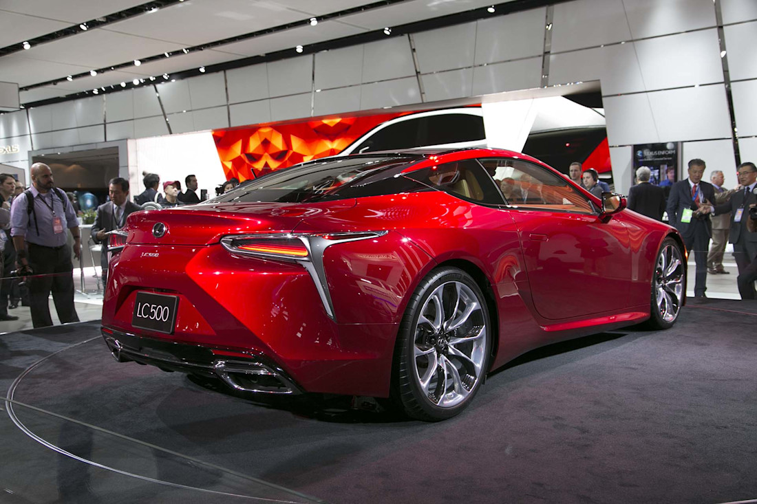 Editorial 00 jw 2017 lexus lc 500