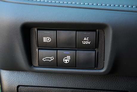 Editorial 2023 toyota highlander hybrid limited td 230721 40 jm