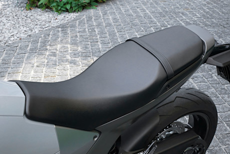 12 honda-wn7-2026-sitzbank